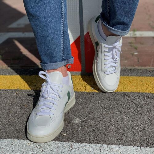 veja wmns v lock leather weiss mint